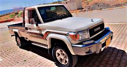 Toyota Land Cruiser 70 Pickup